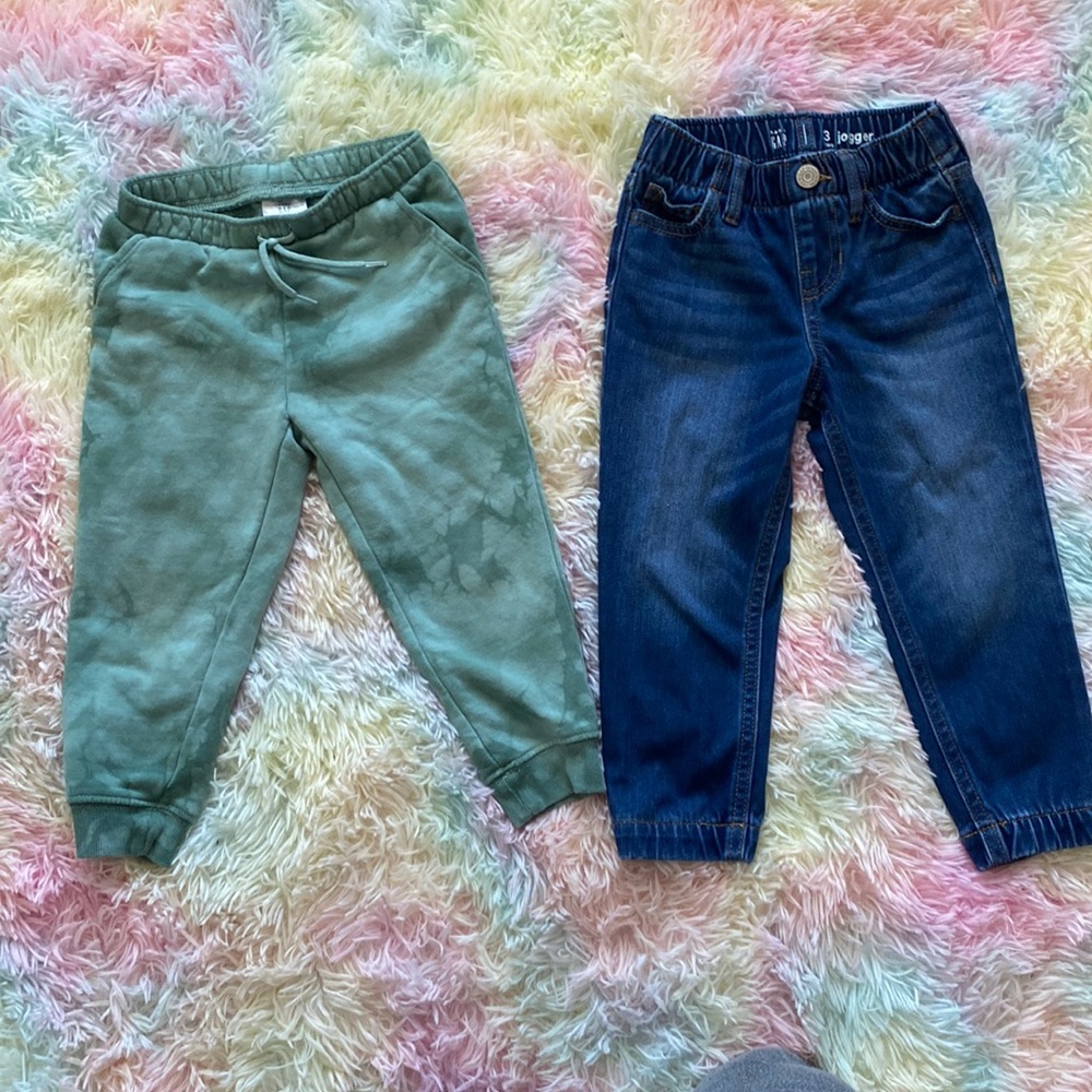 Size 3 unisex Gap Jean jogger and very soft sweat pant